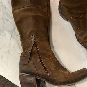 kickers  suede cowboy boots size 10.5 - Euro 41